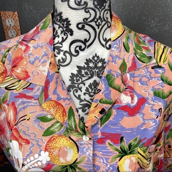 LF Brand Hawaiian floral cropped button up shirt - Picture 3 of 10